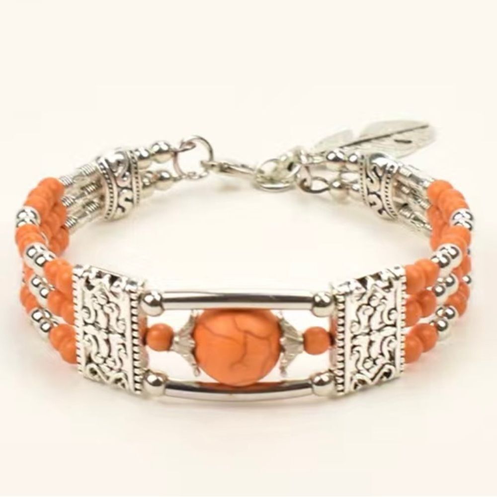 BOHO VINTAGE DESIGN SILVERTONE BRACELET